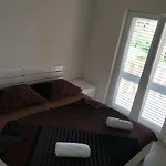 Apartament Meridiana 1 *