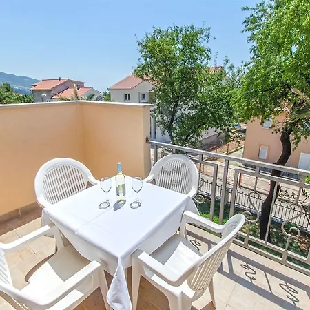 Apartments Meridiana 1 *