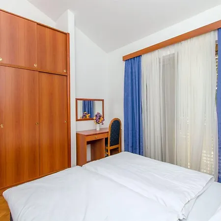 Apartments Meridiana 1 *