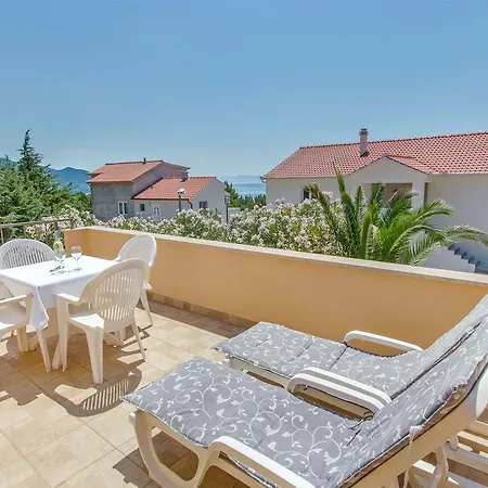 Apartments Meridiana 1 *