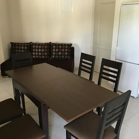 Apartman Meridiana 1 *