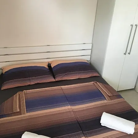 Meridiana 1 Оребич