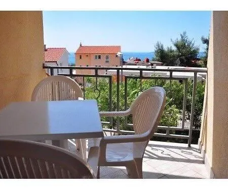 Apartman Meridiana 1 *