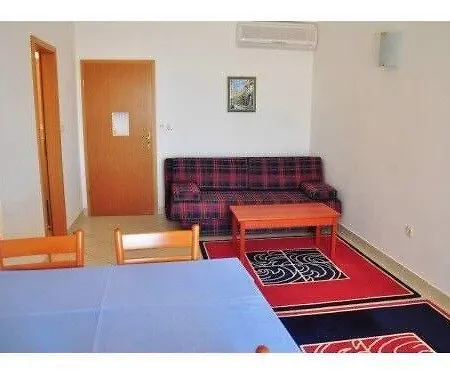 Apartman Meridiana 1 *