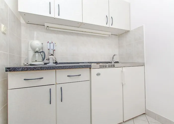 Meridiana 1 أوروبيتش